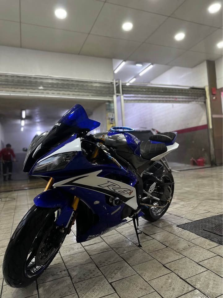BUY R6 YAMAHA