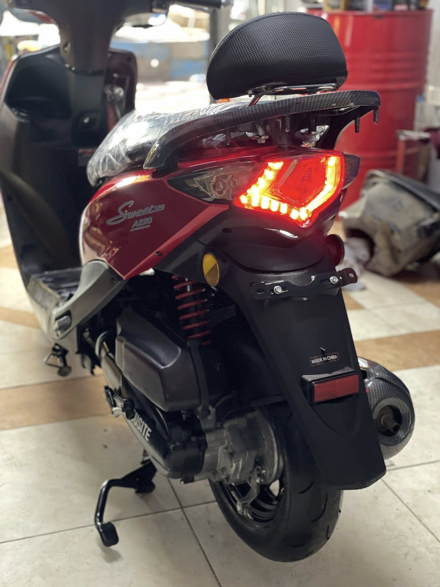sweet azzo 2025