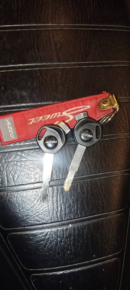 sweet azzo silver