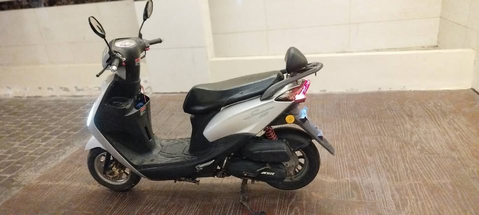 sweet azzo silver