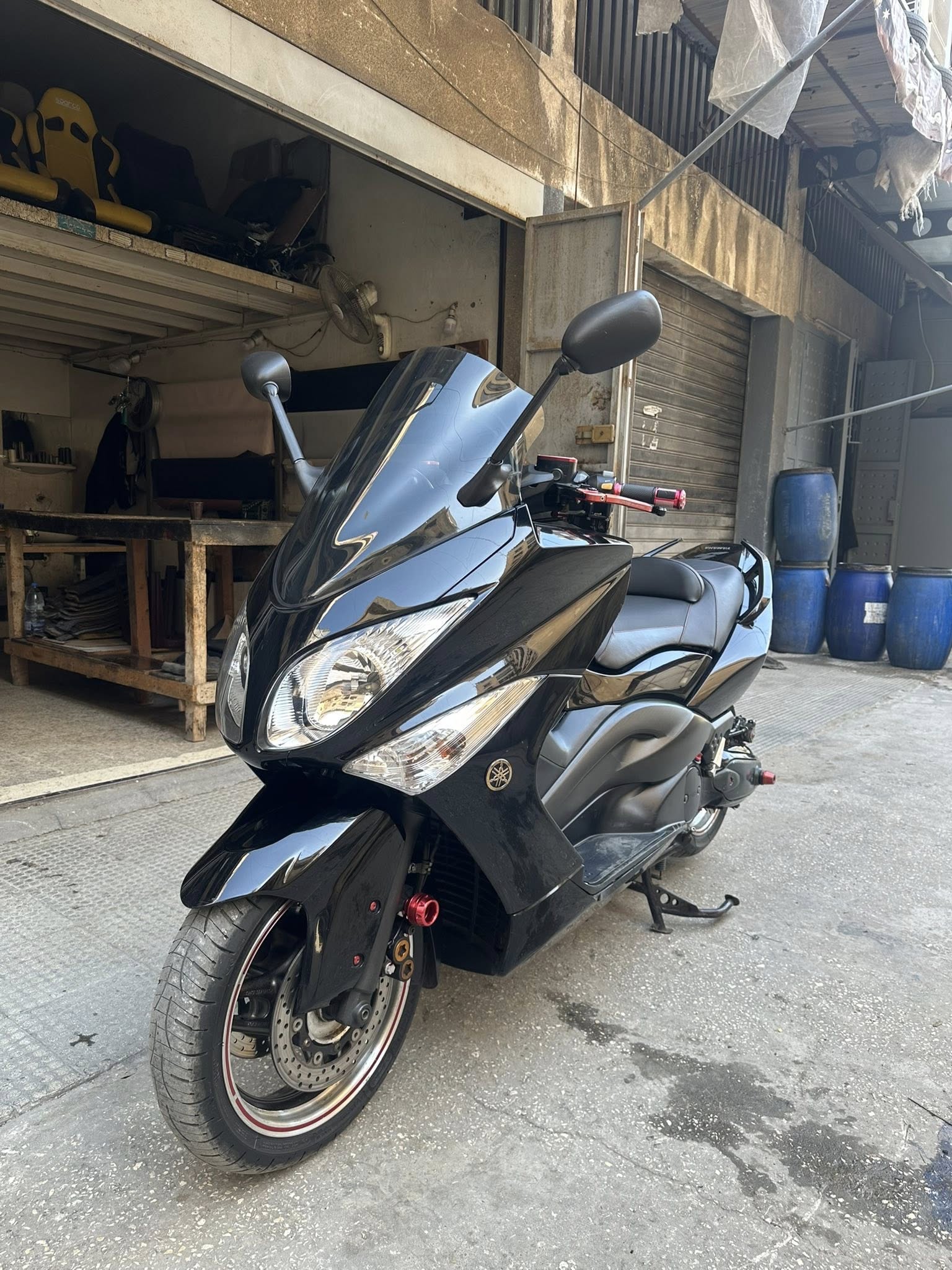 BUY TMAX