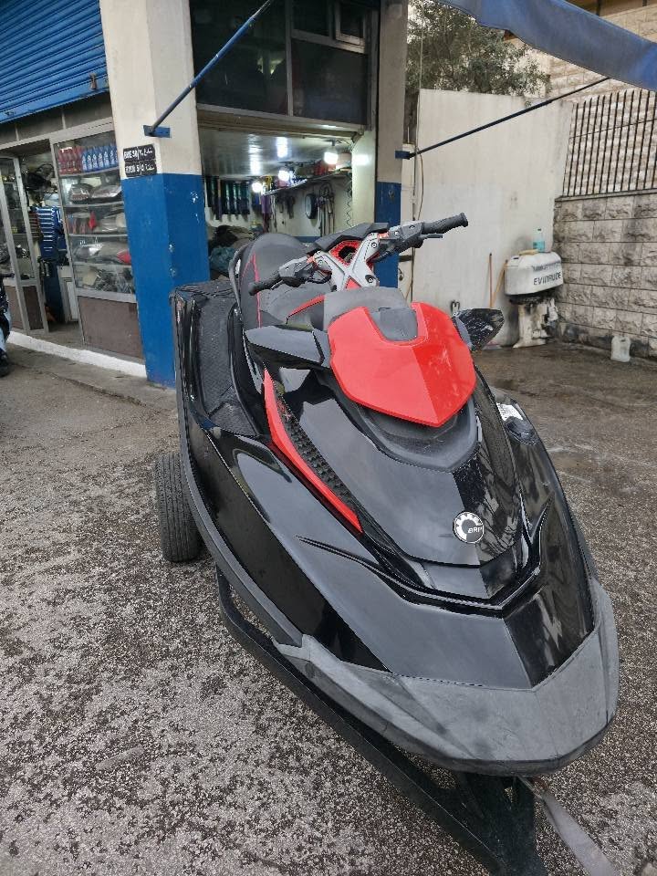 BUY JETSKI