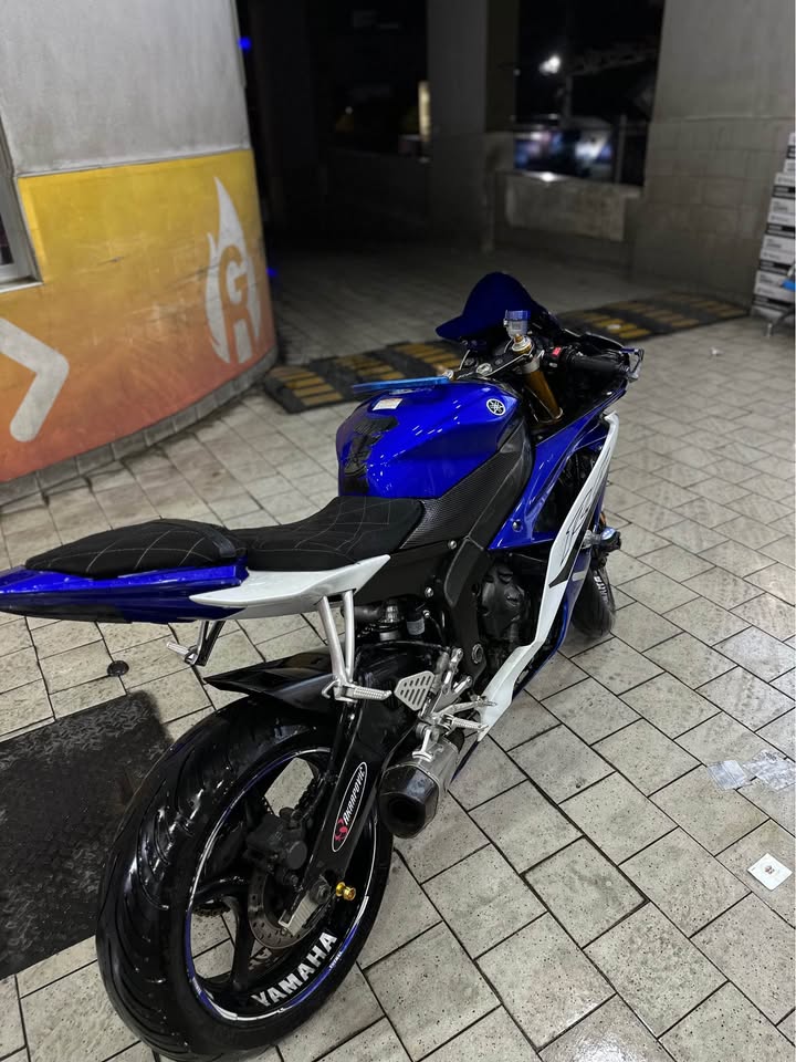 BUY R6 YAMAHA
