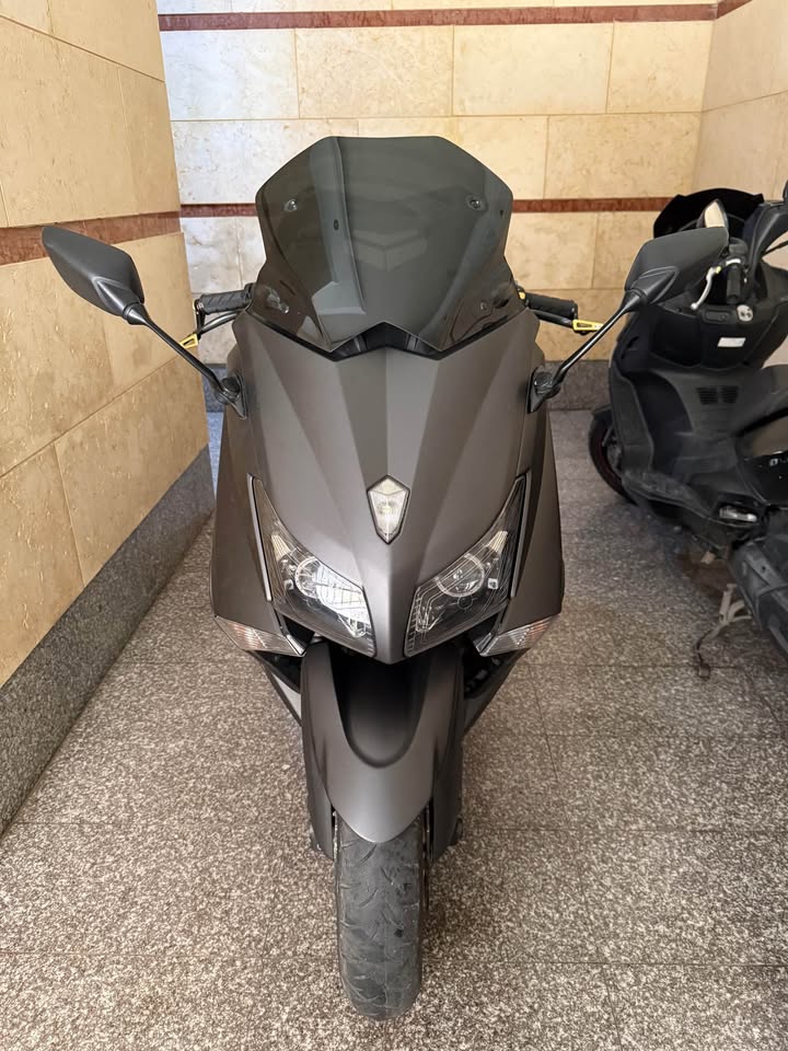 BUY TMAX 530