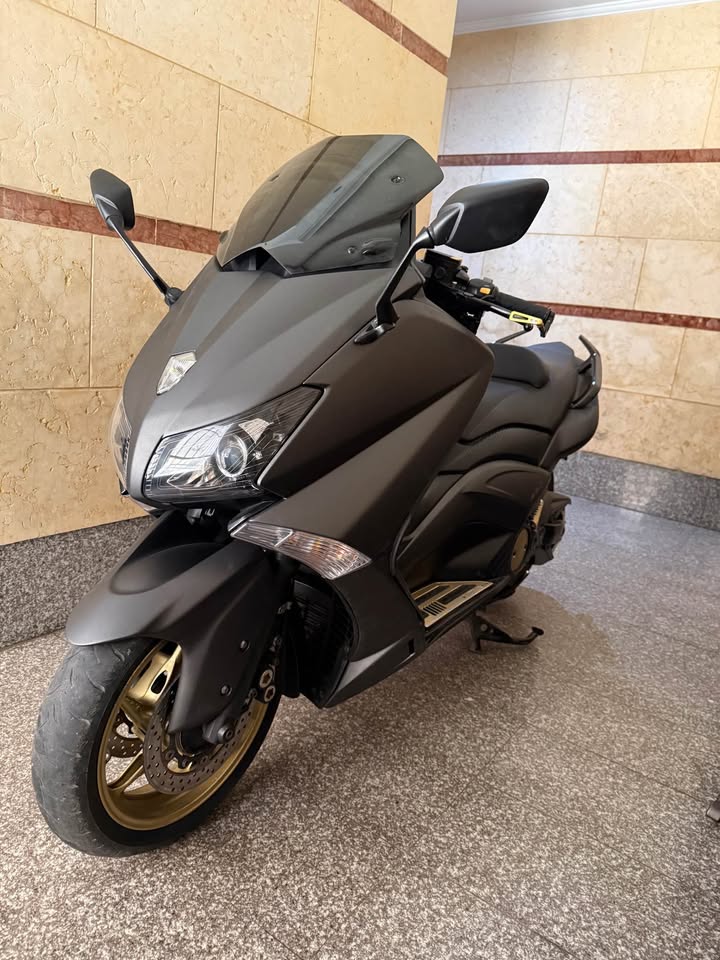BUY TMAX 530