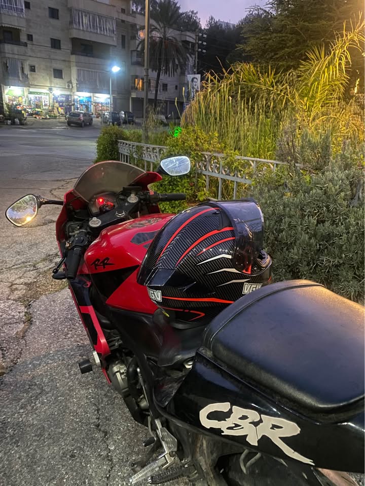 BUY CBR 600CC