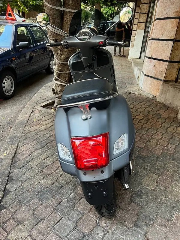 BUY VESPA GTS