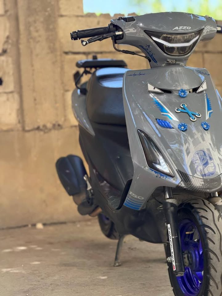 V180 FOR SALE