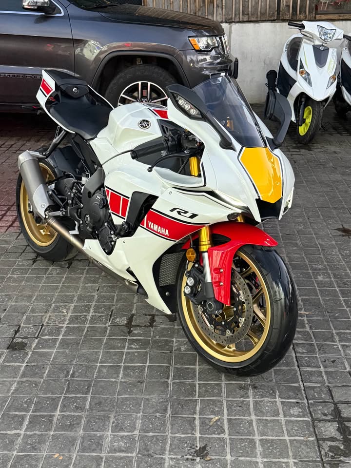 R1 YAMAGA 60 ANNIVERSARY FOR SALE