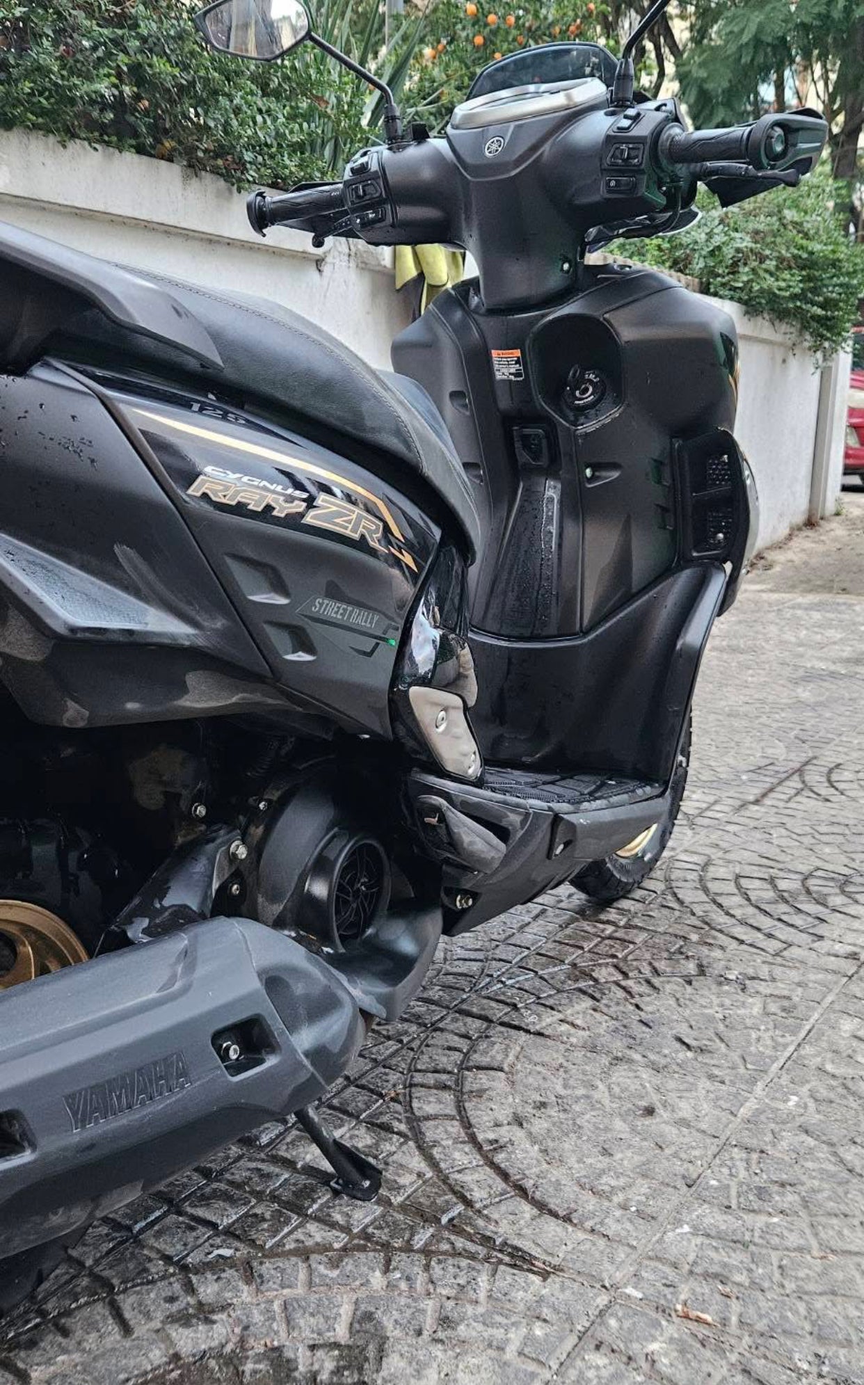 BUY YAMAHA RAY ZR