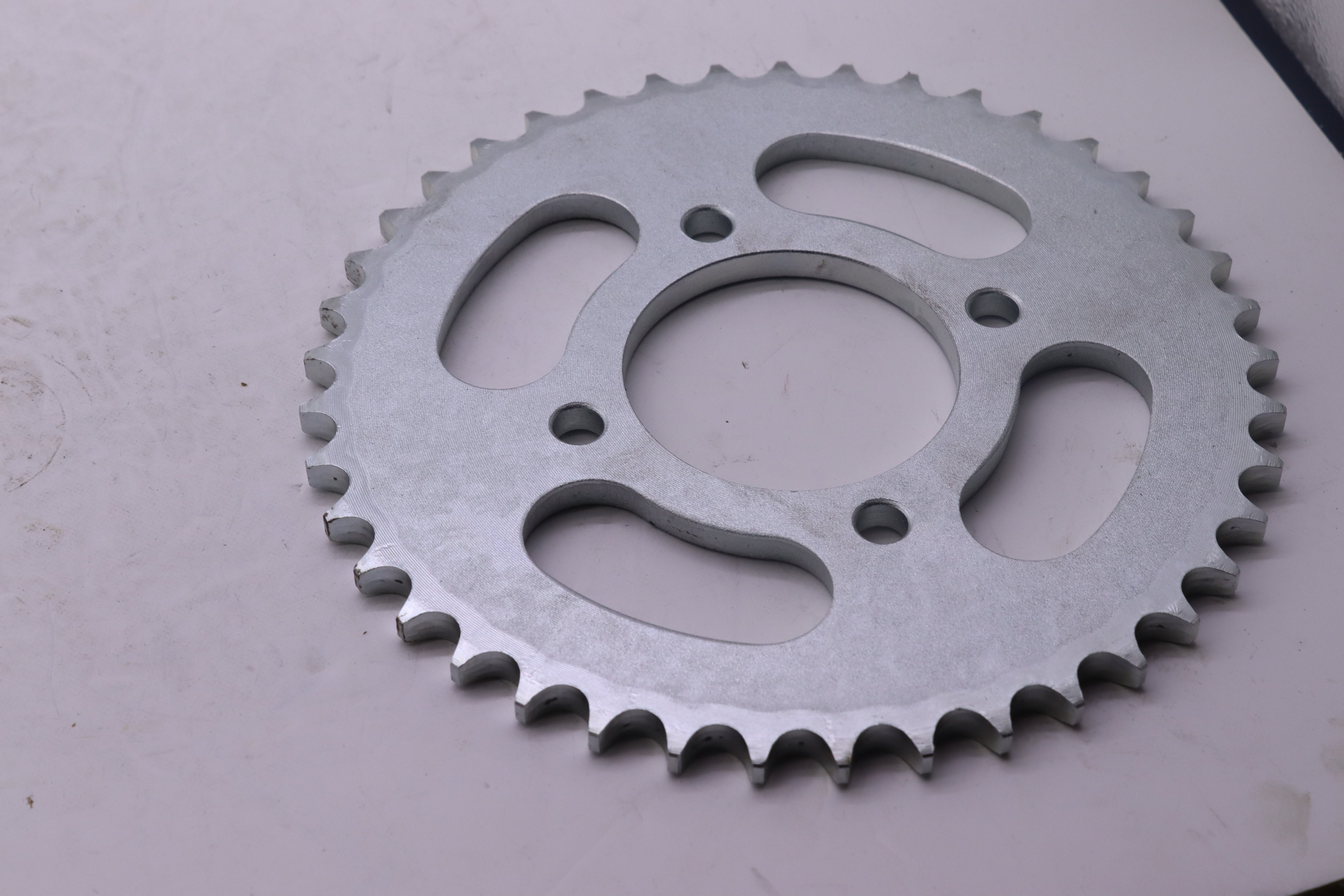 BAKARET JANZIR PART KHALFE 150CC-125CC -428-41T-بكرة جنزير بارت خلفي ٤٢٨ -٤١ ت بارت ١٥٠ -١٢٥