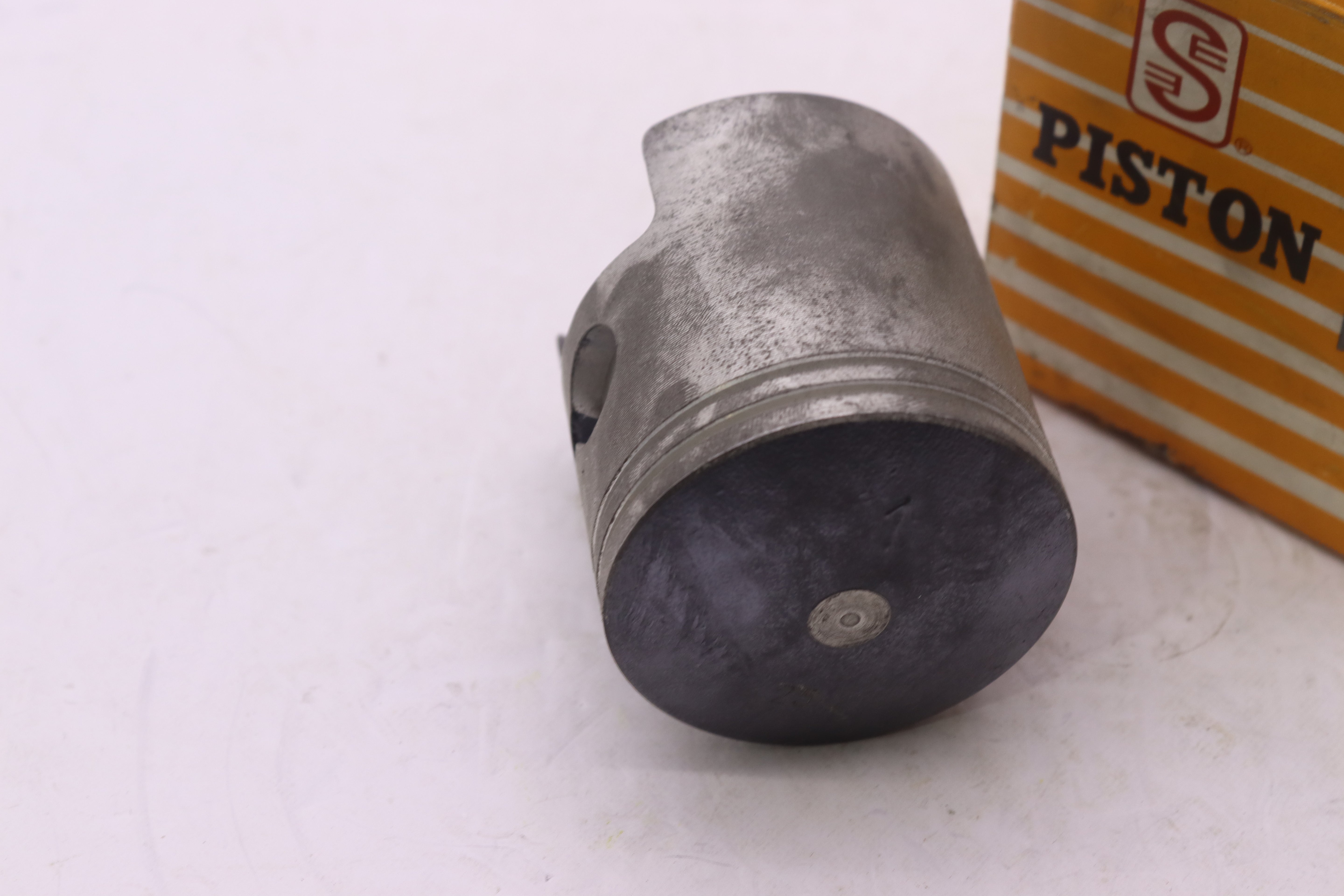 PISTON V110 KHRATA 25-بيستون V110 خراطة ٢٥