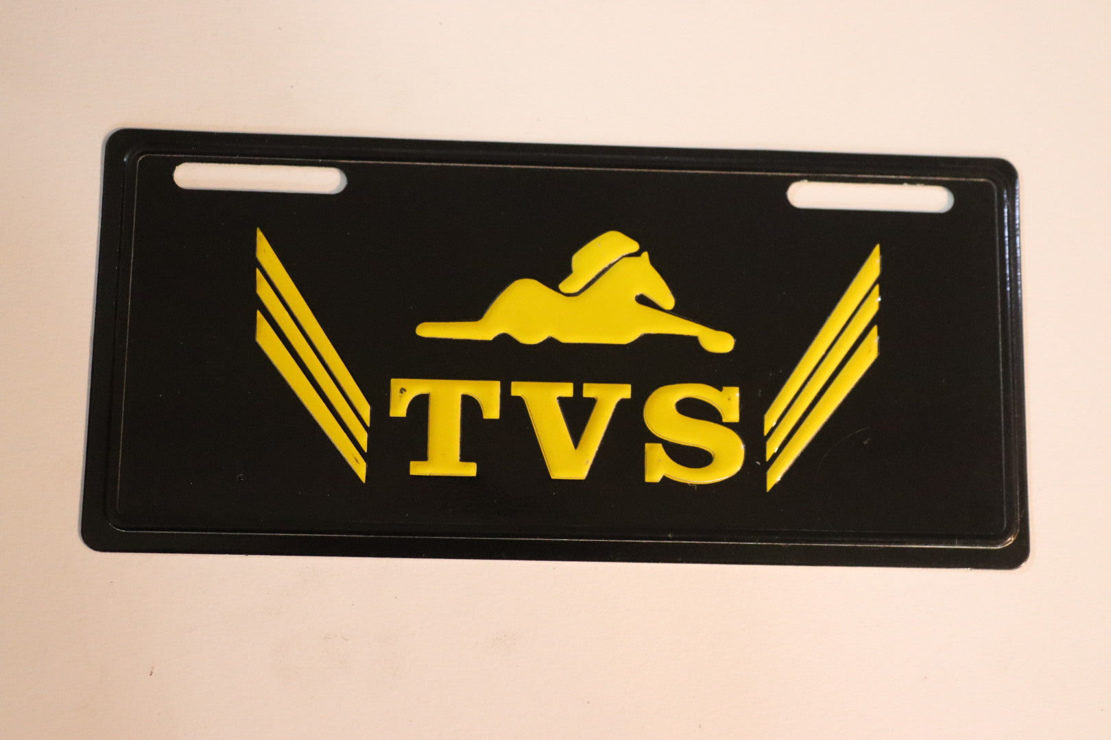NOMRA TVS