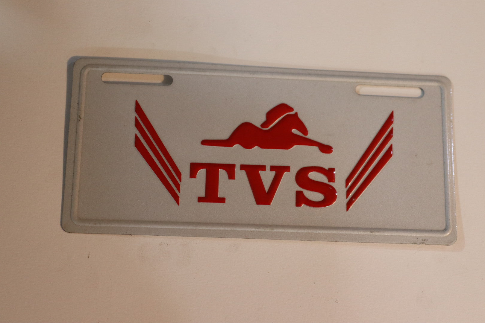 NOMRA TVS