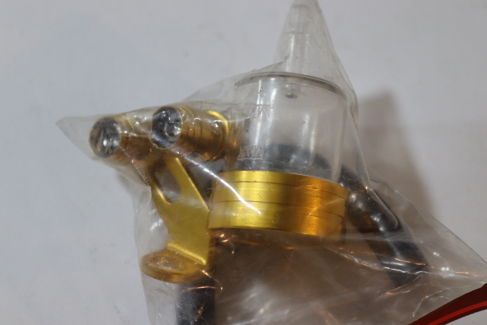 TROMBET ZEIT ZINE STAINLESS SHEFEF-طرمبة زيت زيني ستينلس شفاف