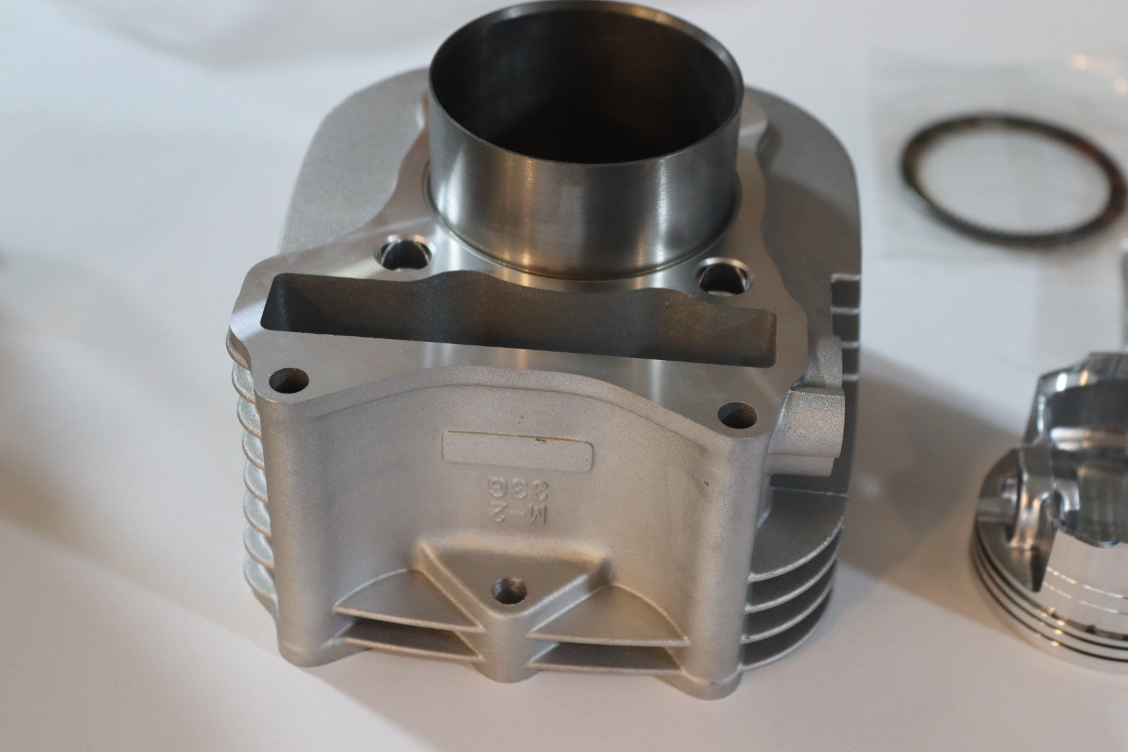 CYLINDER MOTEUR V125 CHARMO 61MM-سيلندر موتير V125 شارمو ٦١م
