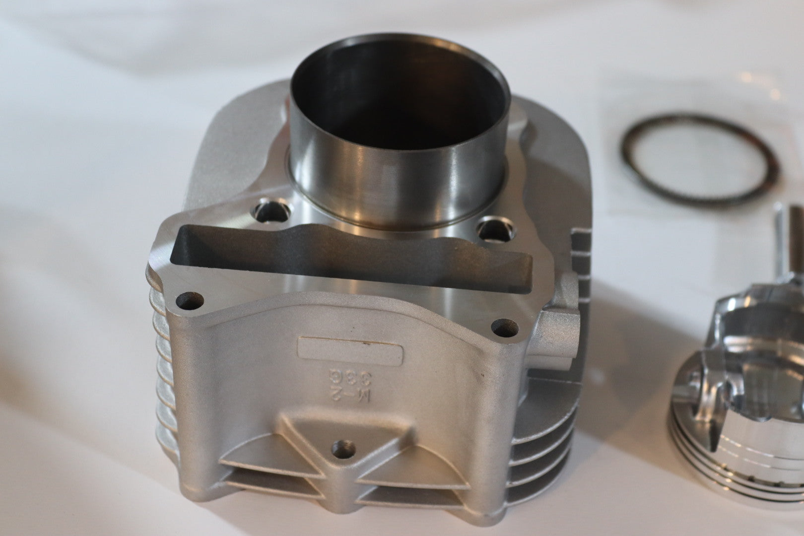 CYLINDER MOTEUR V125 CHARMO 61MM-سيلندر موتير V125 شارمو ٦١م