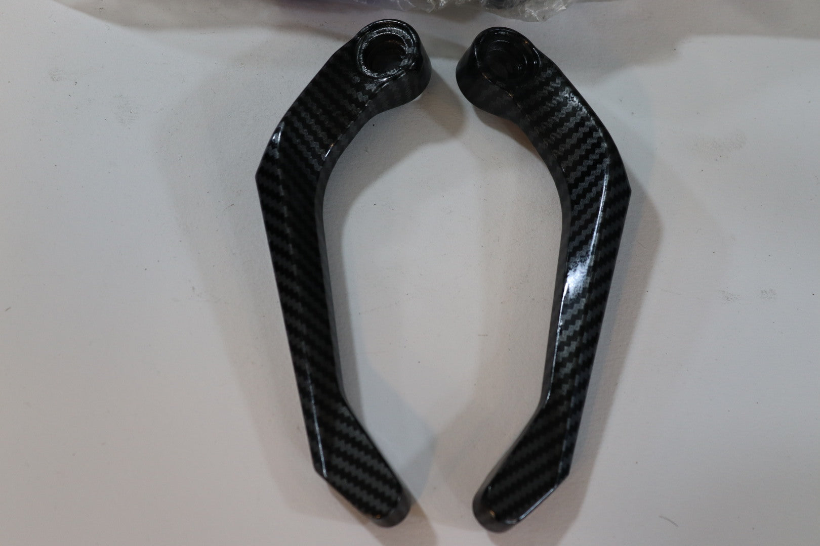 SLYDER GUIDON CARBON ZINI MLAWAN-سليدر غيدون كاربون زيني ملون