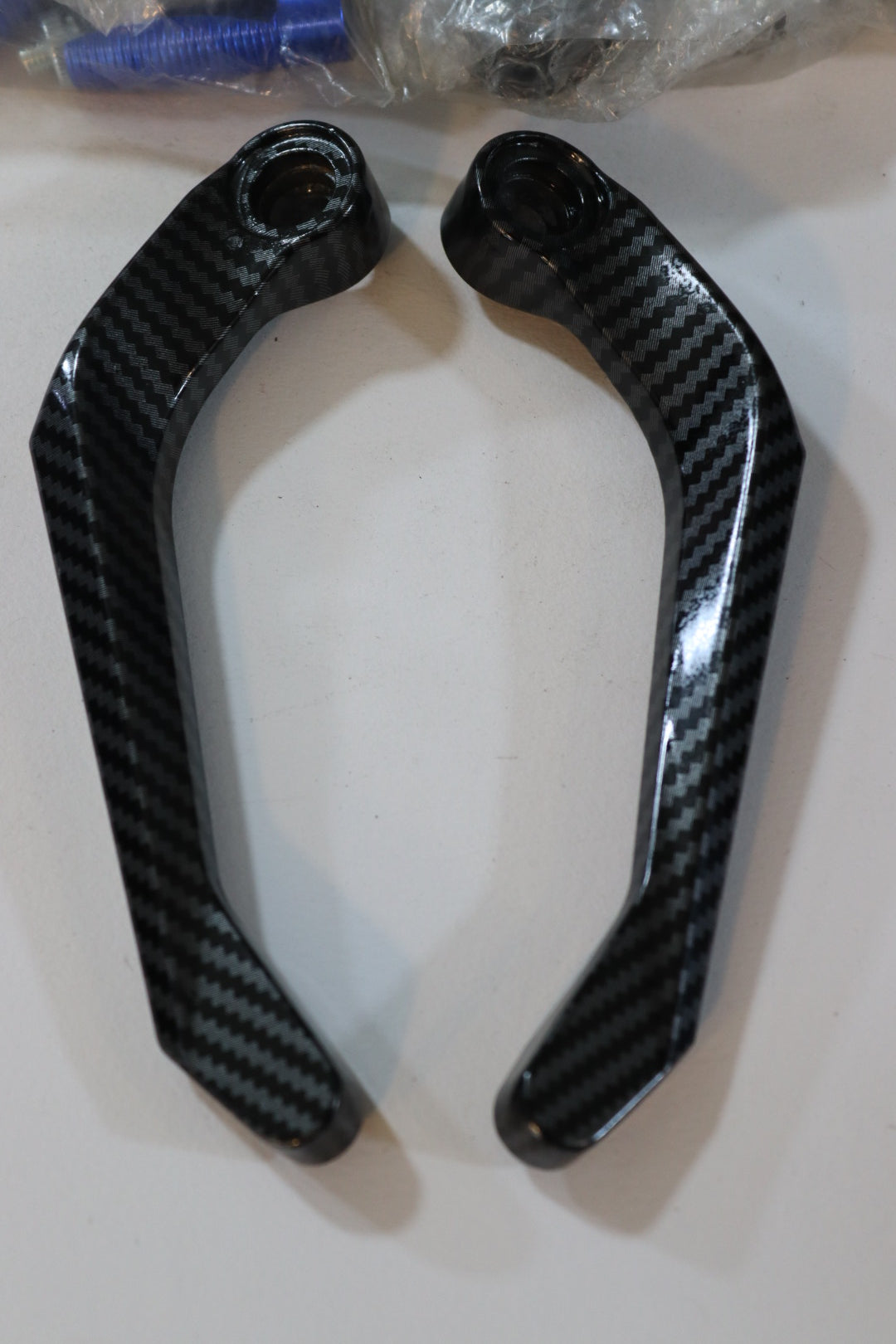 SLYDER GUIDON CARBON ZINI MLAWAN-سليدر غيدون كاربون زيني ملون