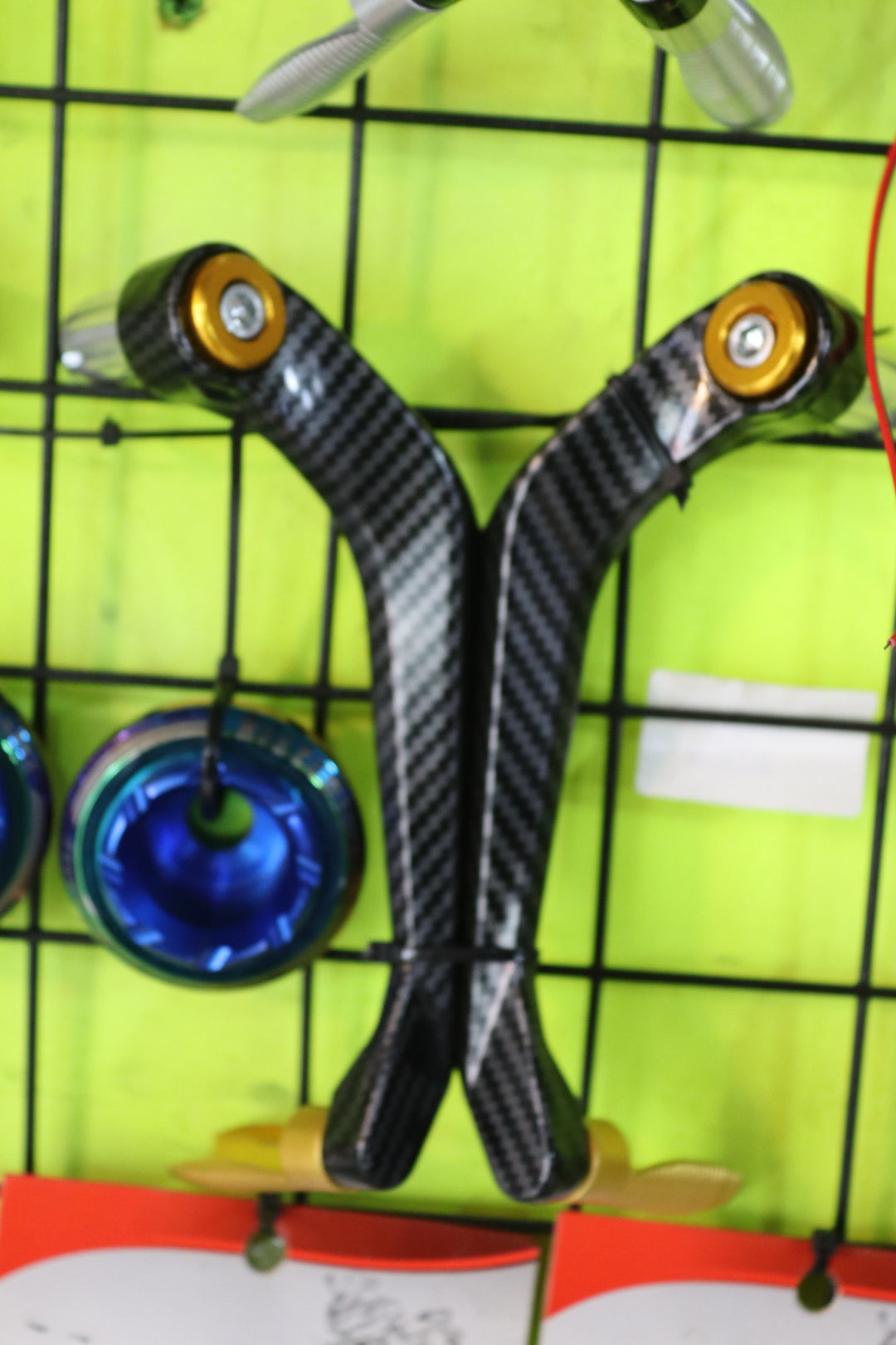SLYDER GUIDON CARBON ZINI MLAWAN-سليدر غيدون كاربون زيني ملون