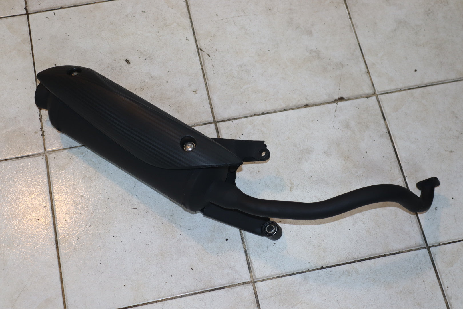ECHAPEMENT V150 PREMIUM MRATAB-أشكمان V150 مرتب