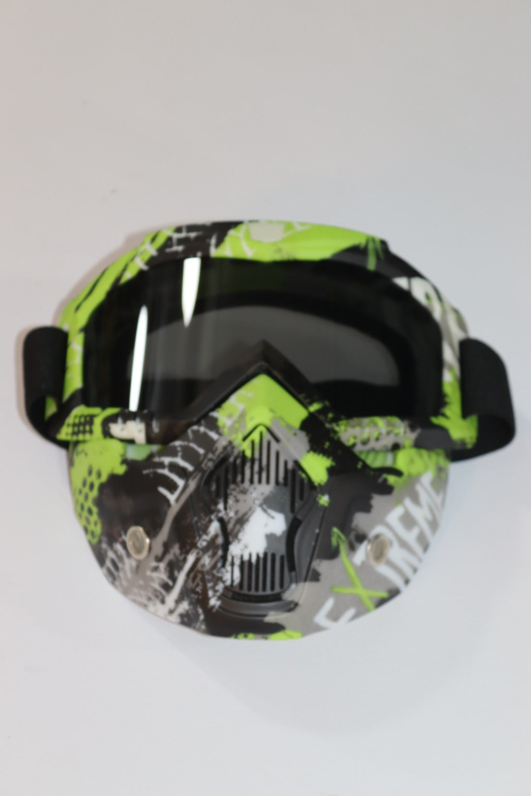 MASK WEJ 7IMEYE MLAWAN-ماسك للوجه حماية