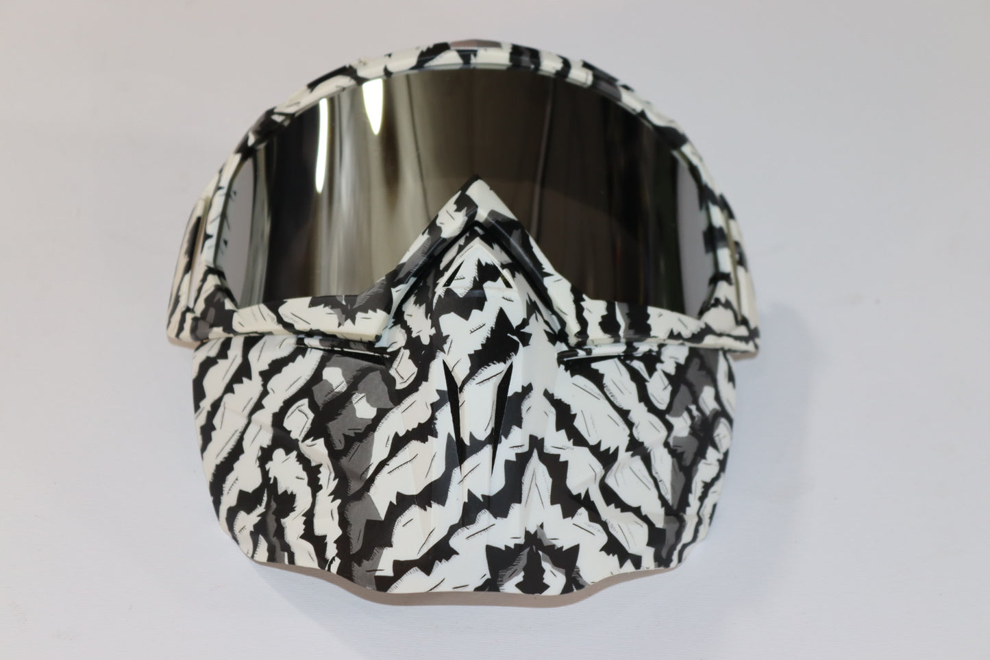 MASK WEJ 7IMEYE MLAWAN-ماسك للوجه حماية