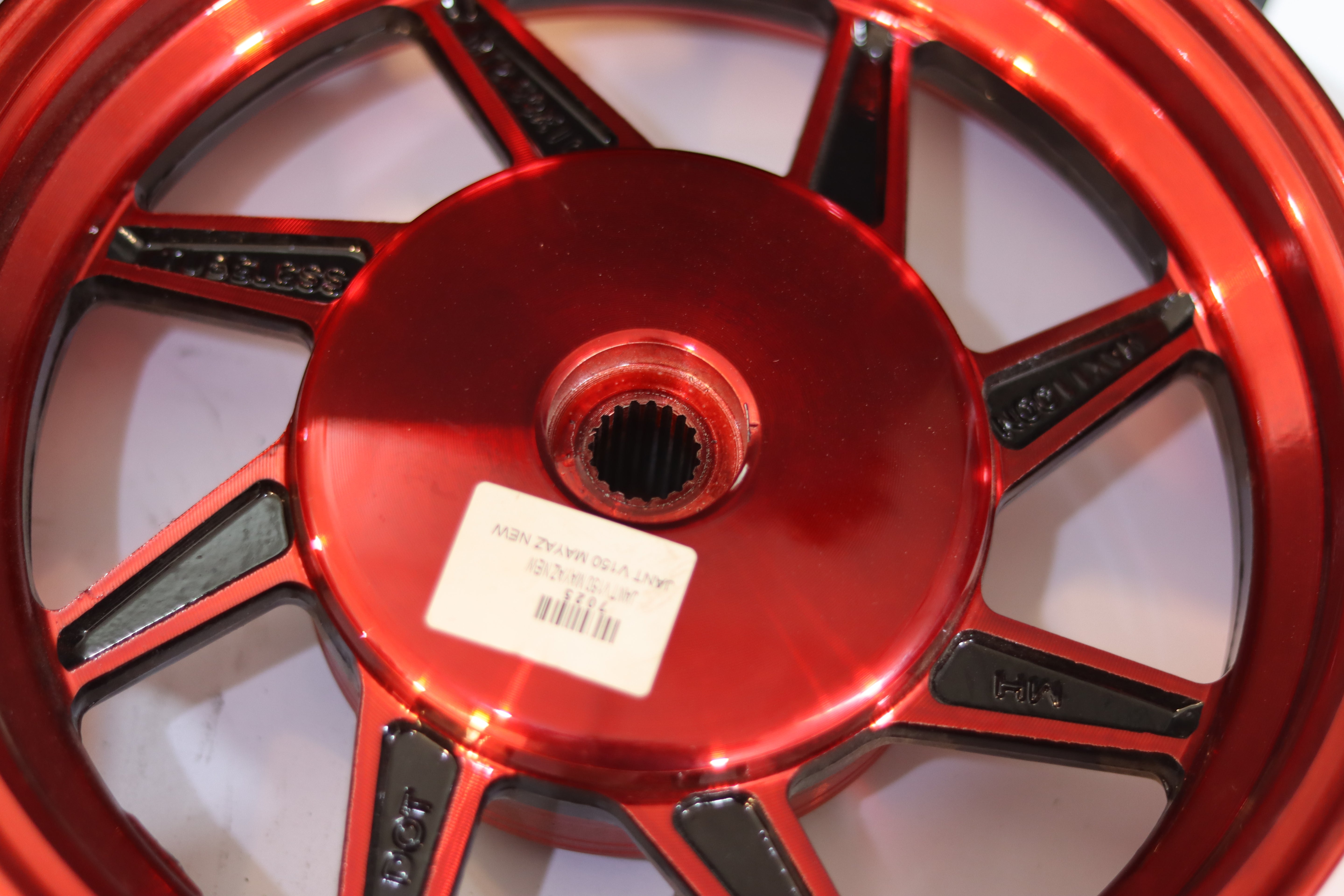 JANT V150 2A7MAR TA2EM-جنط V150 أحمر طقم