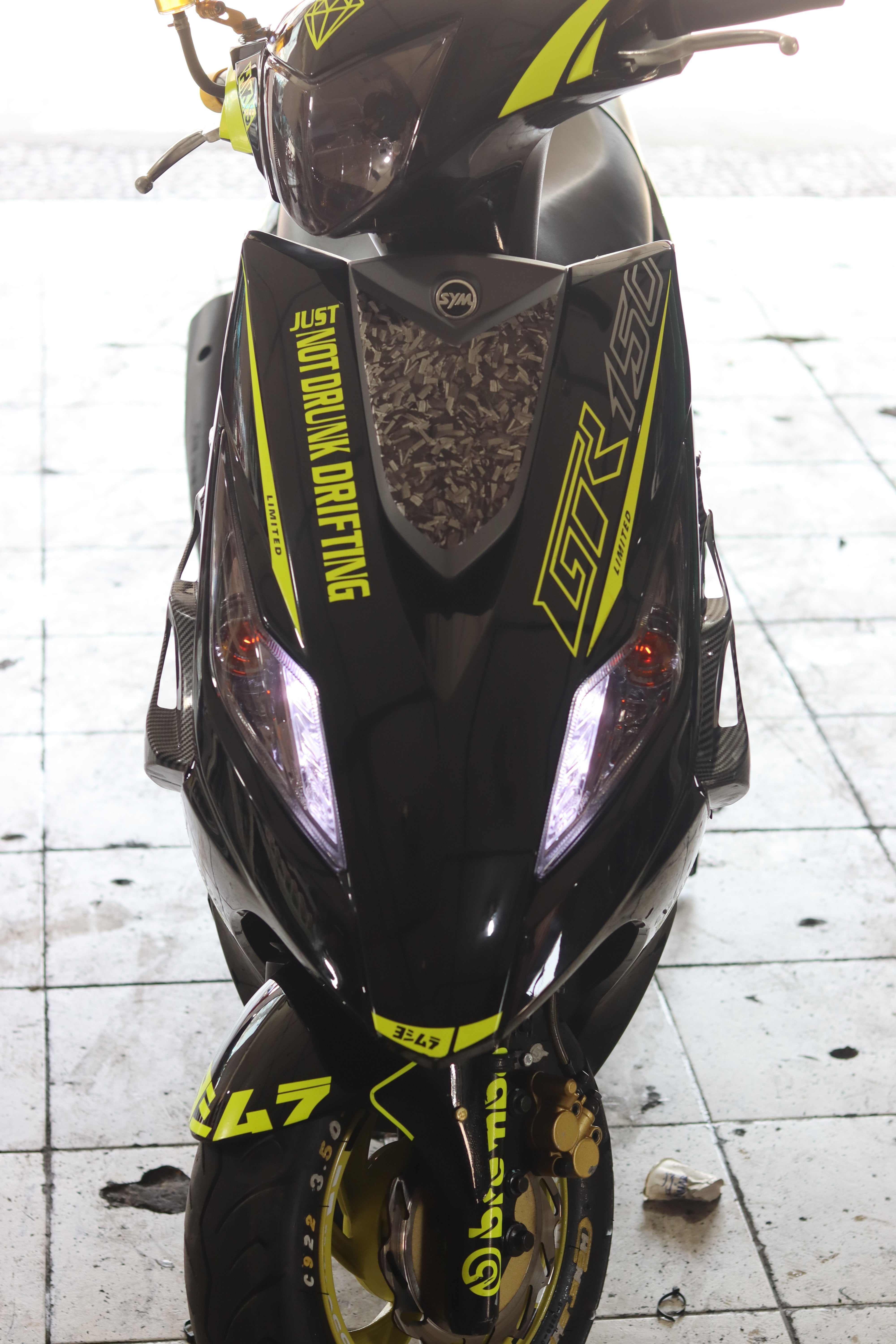 MRAD HAWA JANAB V150 ZINI- مرد هوى جنب V150 زيني