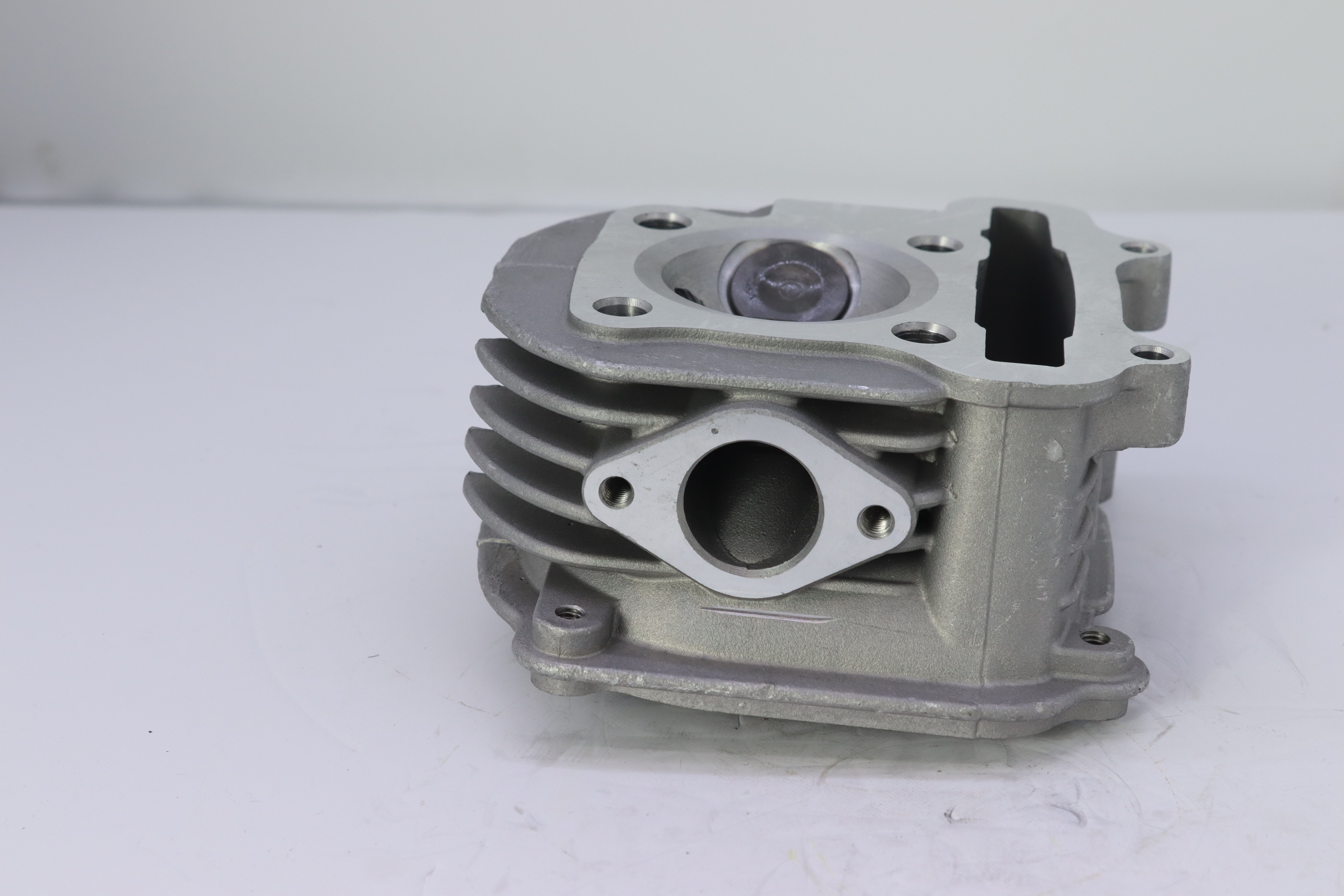 COLAS V150 4 BARAGHE- كولاس V150 ٤ براغي