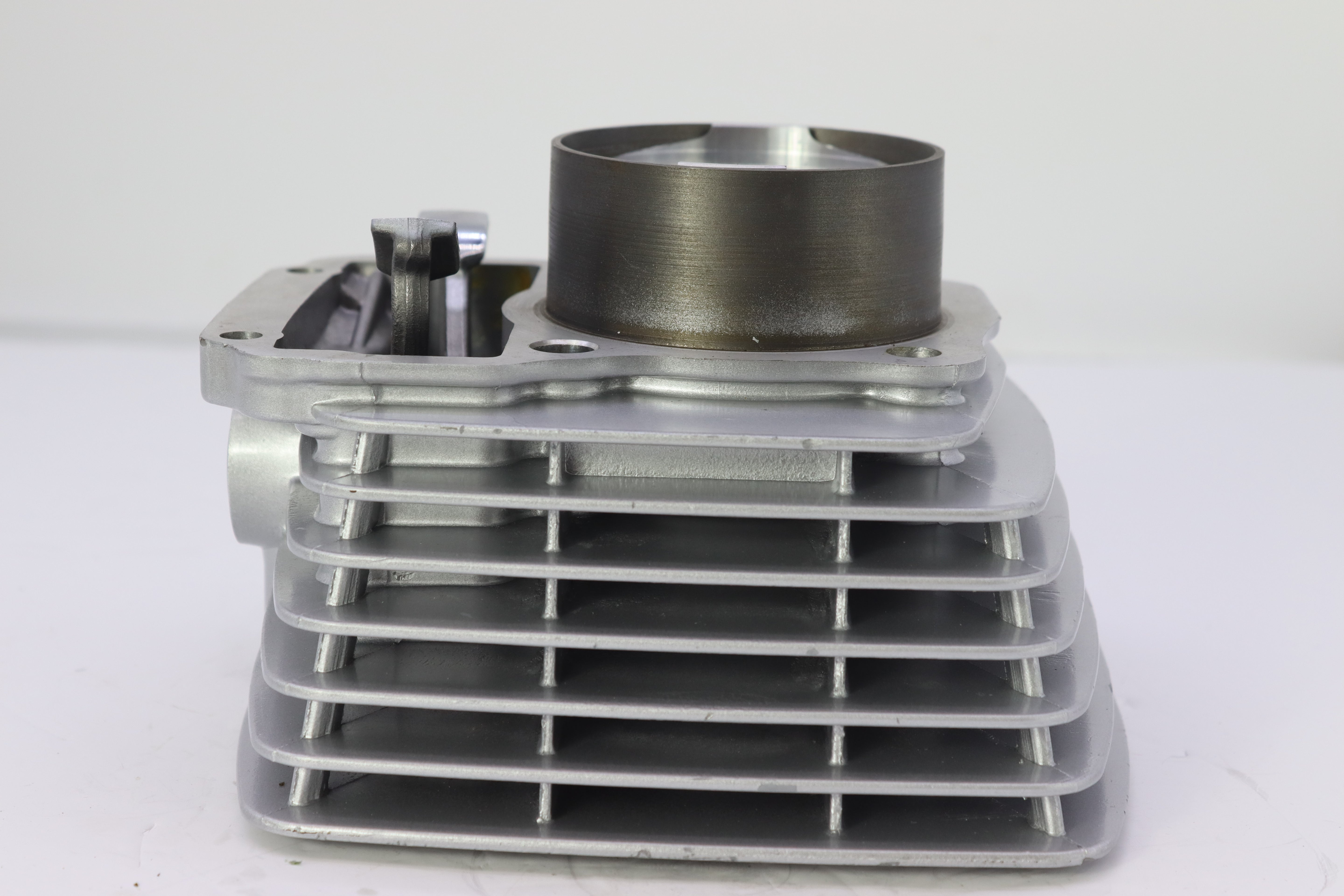 CYLINDER MOTEUR CJ 175- سيلندر موتير س ج ١٧٥