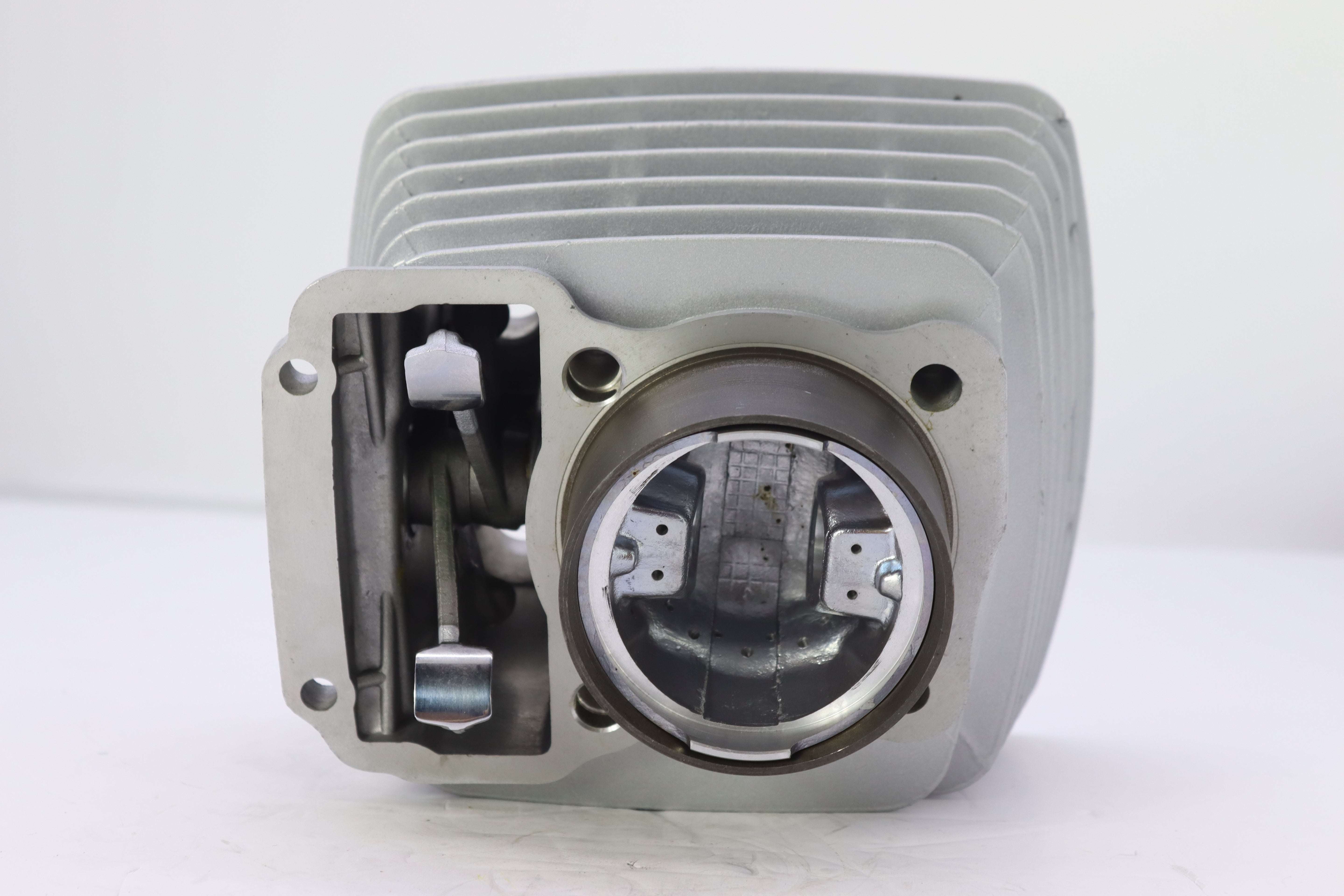 CYLINDER MOTEUR CJ 175- سيلندر موتير س ج ١٧٥