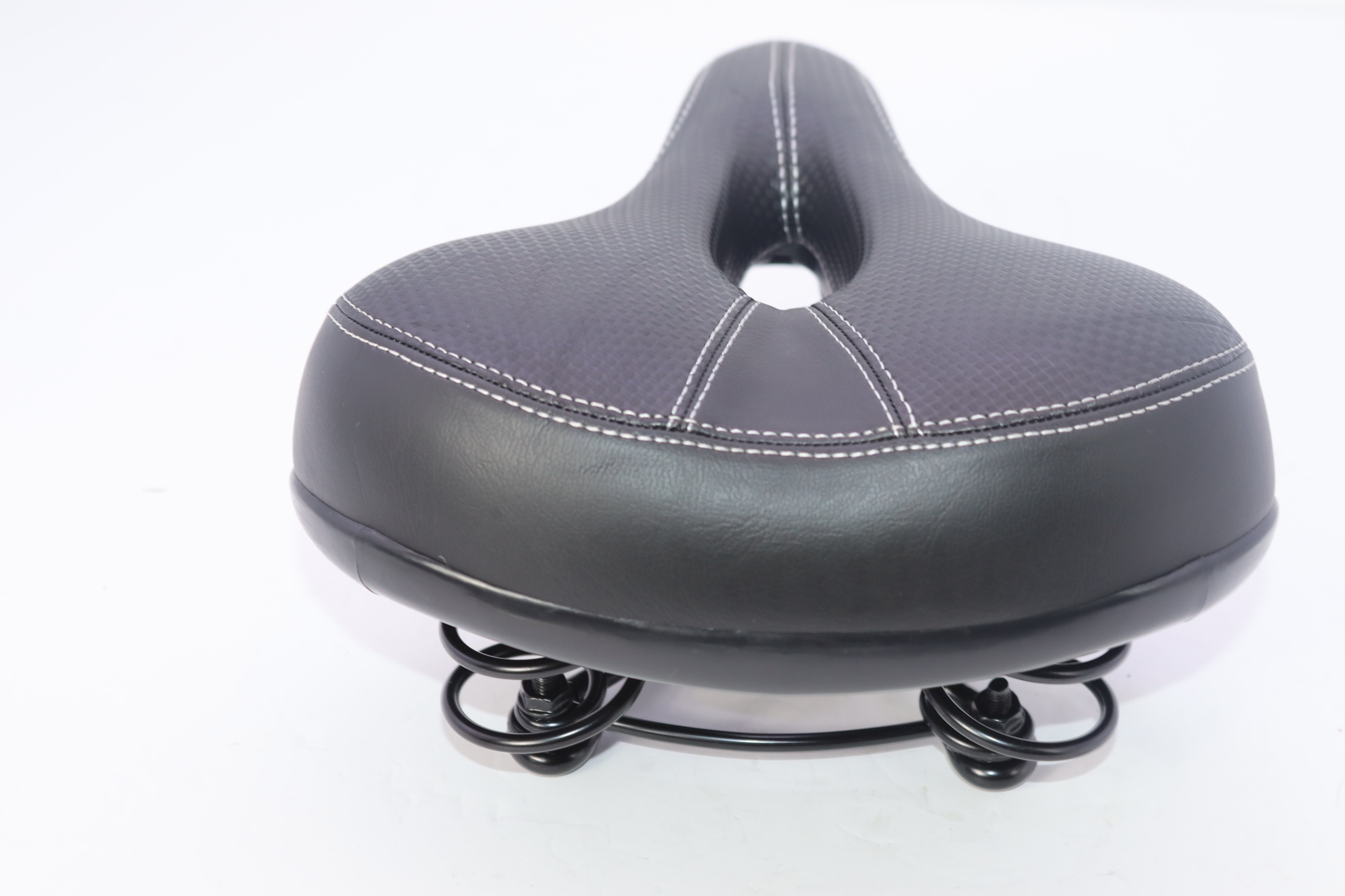 MA23AD BICYCLETE MOUTAIN BIKE ROSSOR 2YES 26- مقعد بسكلات ماونتن بايك روسور