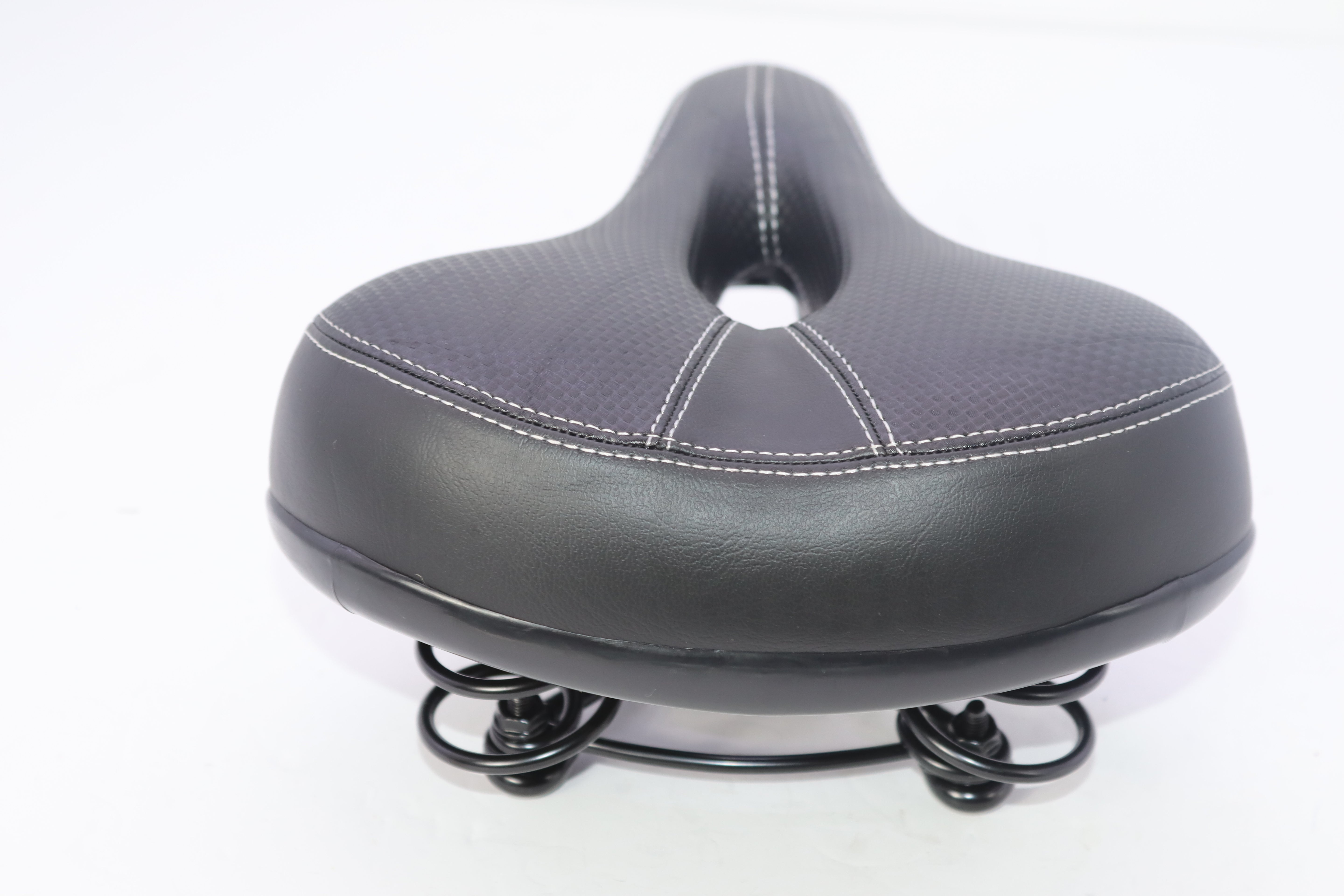 MA23AD BICYCLETE MOUTAIN BIKE ROSSOR 2YES 26- مقعد بسكلات ماونتن بايك روسور