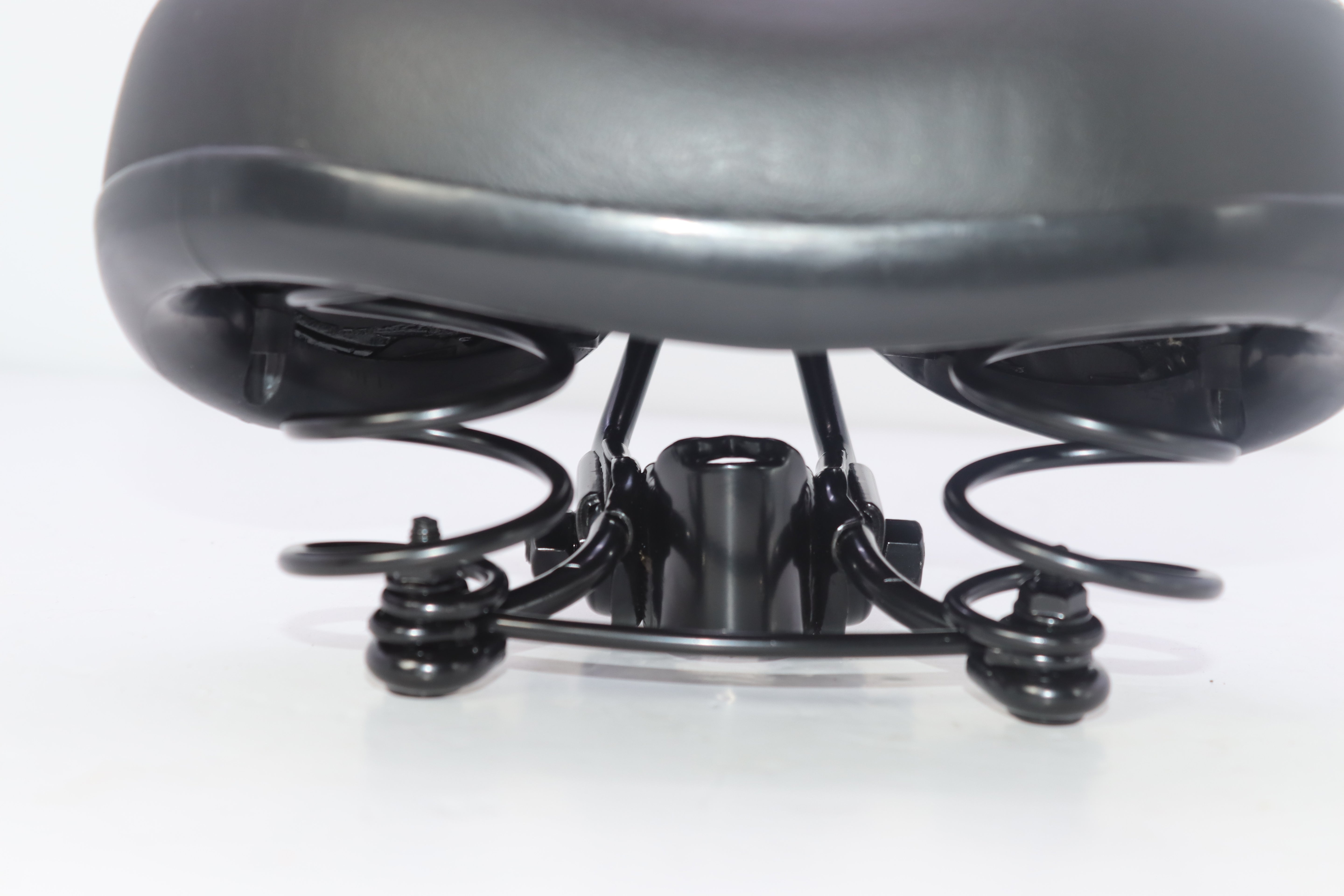 MA23AD BICYCLETE MOUTAIN BIKE ROSSOR 2YES 26- مقعد بسكلات ماونتن بايك روسور