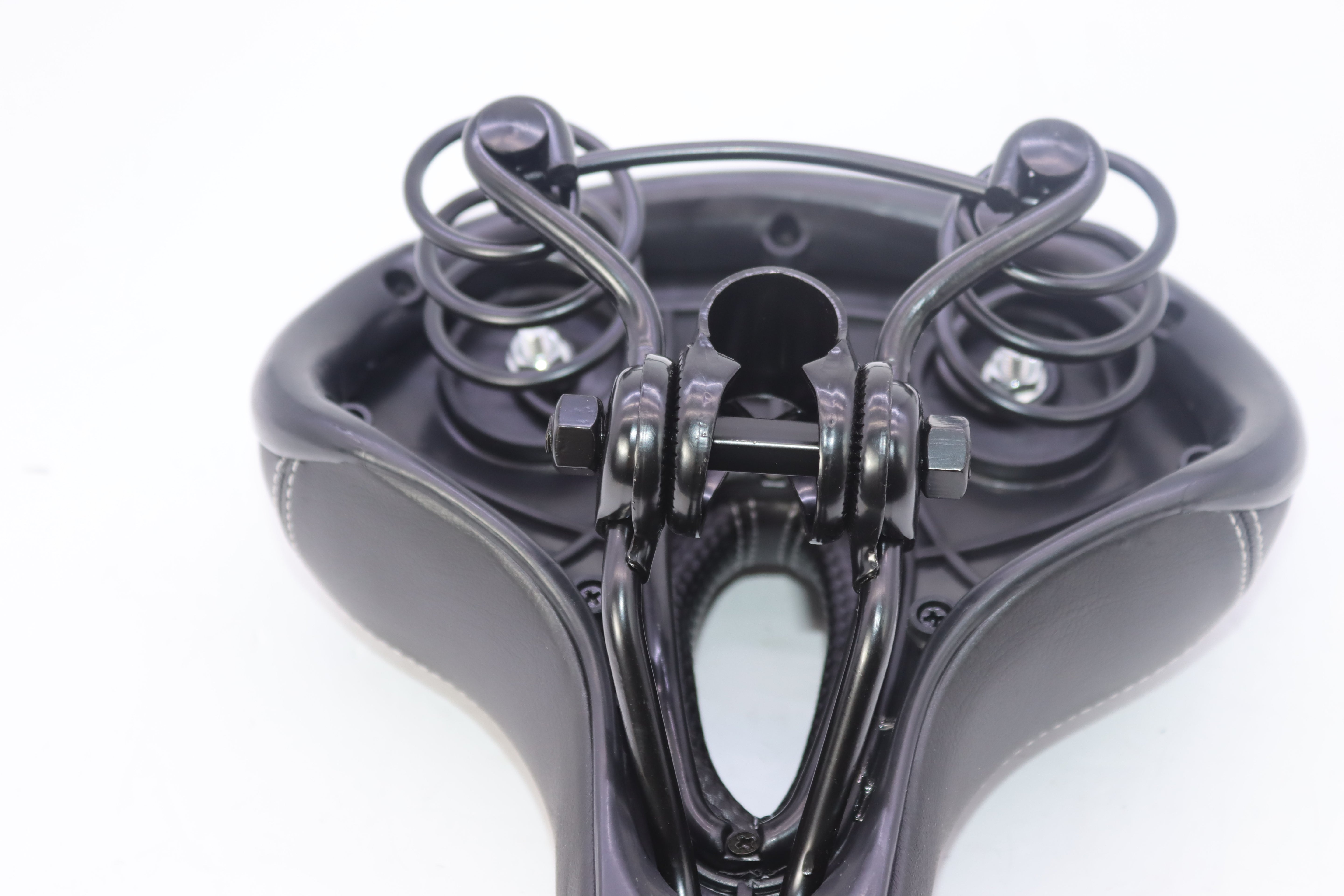 MA23AD BICYCLETE MOUTAIN BIKE ROSSOR 2YES 26- مقعد بسكلات ماونتن بايك روسور