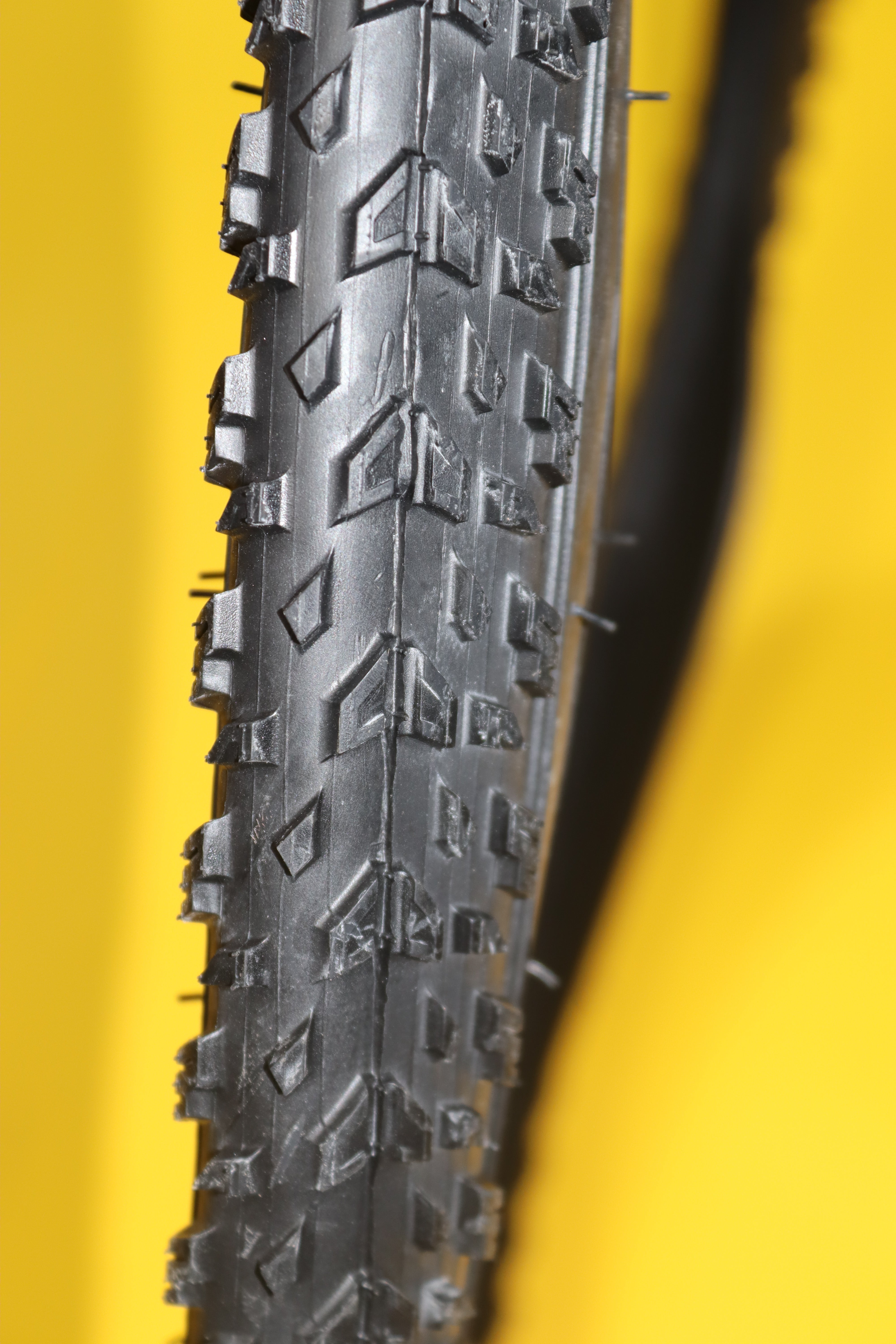 DOULEB 53-584 - (27.5*1.95)