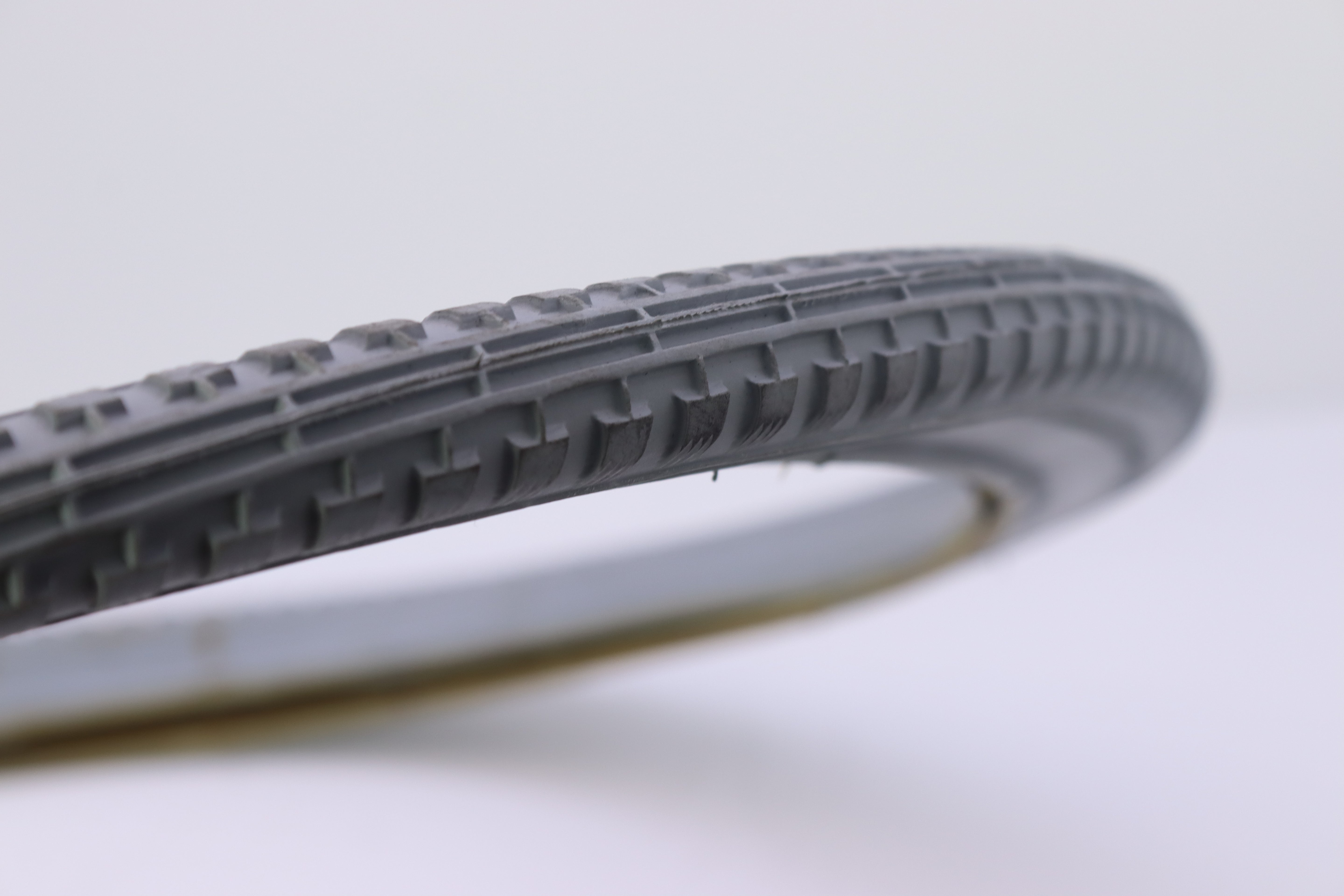 DOULEB 37-501 (22*1 3/8)